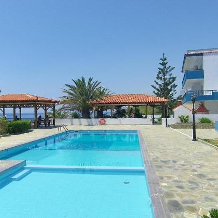 Cypriana Apartments Makrýgialos Exterior foto